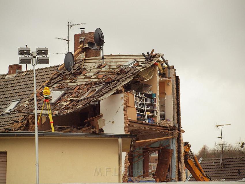 Hausexplosion Bruehl bei Koeln Pingsdorferstr P478.JPG